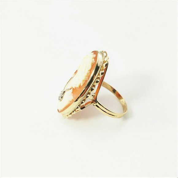 14 Karat Yellow Gold and Diamond Cameo Ring - Picture 3 of 9